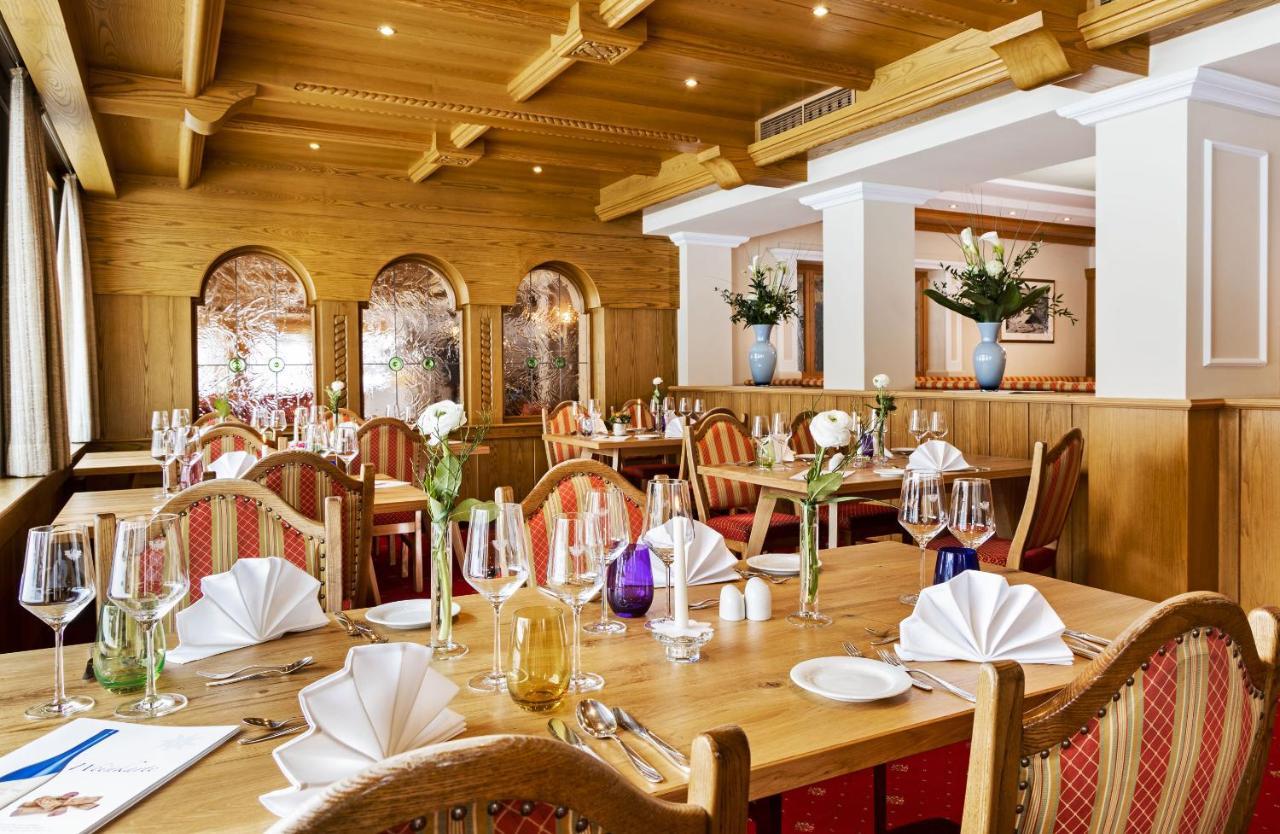 Alpenhotel Tirol Galtür エクステリア 写真