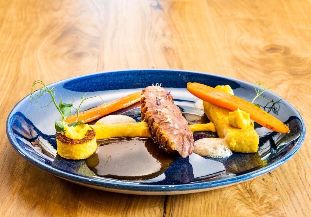 Alpenhotel Tirol Galtür エクステリア 写真