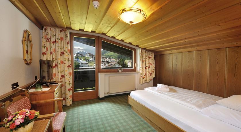 Alpenhotel Tirol Galtür 部屋 写真